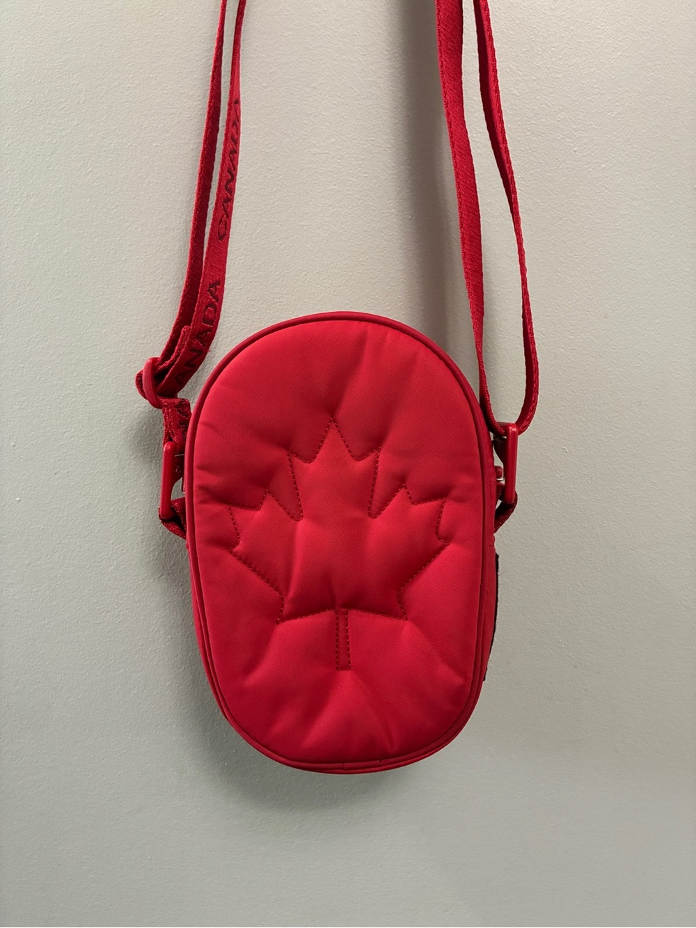 Lululemon Future Legacy Crossbody Bag 2022